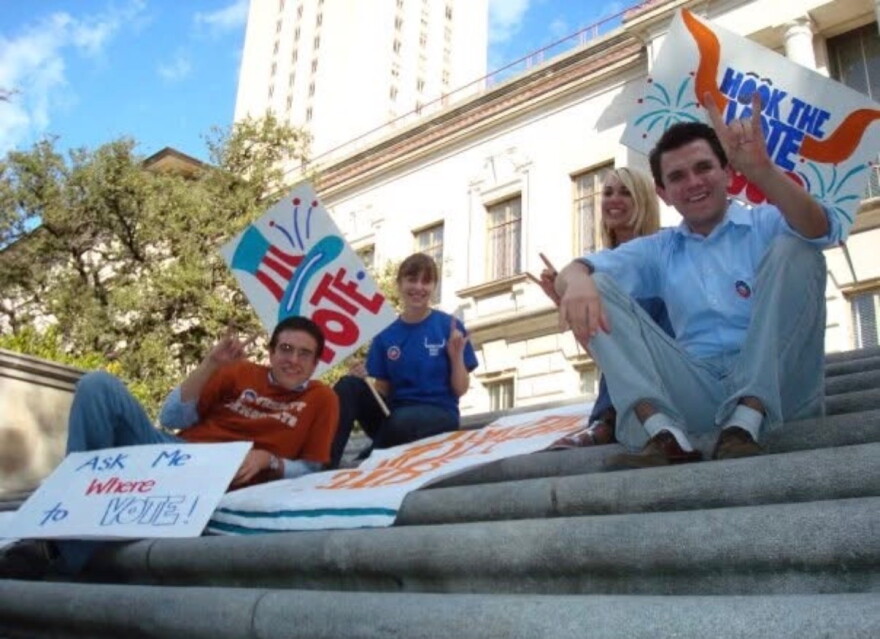 Jimmy Talarico and friends at UT's West Mall registering voters as part of the Hook the Vote campaign.
