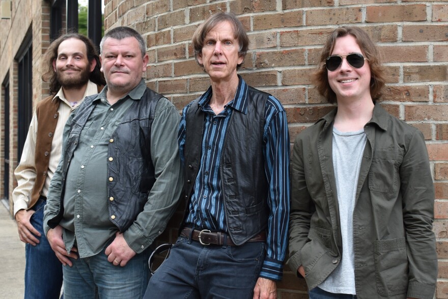 The Bayjacks, featuring Tom Leadon