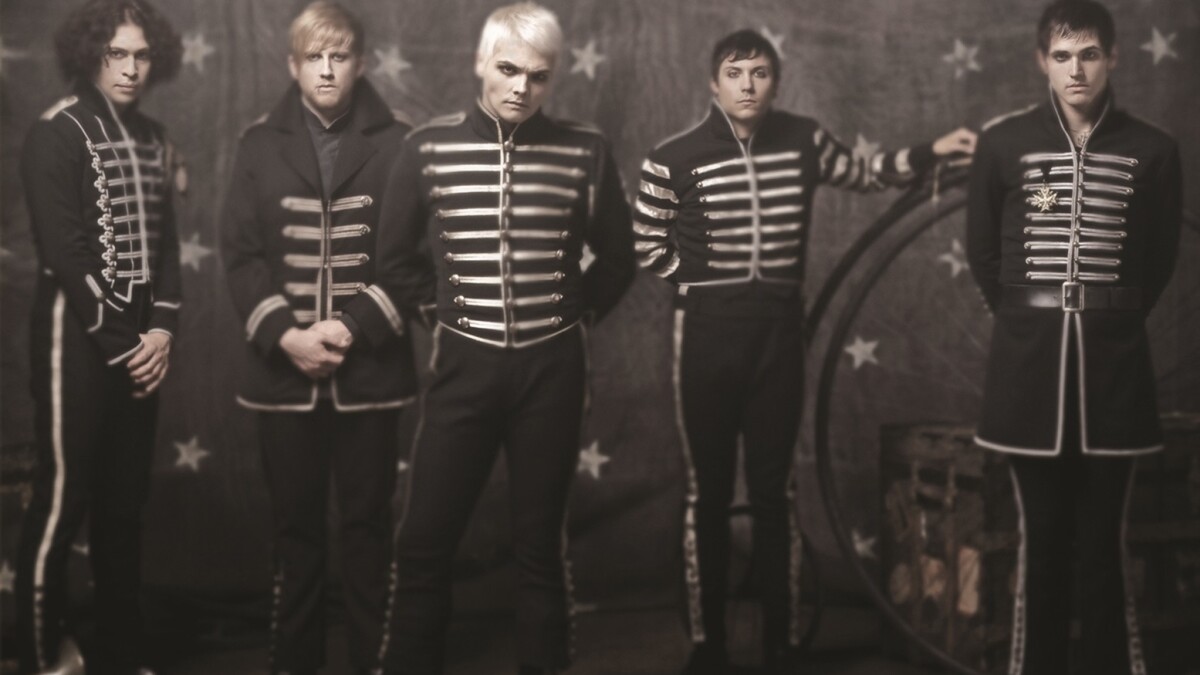 my chemical romance black parade dress MCR Welcome to The Black Parade uniform by Hoejfeld on DeviantArt