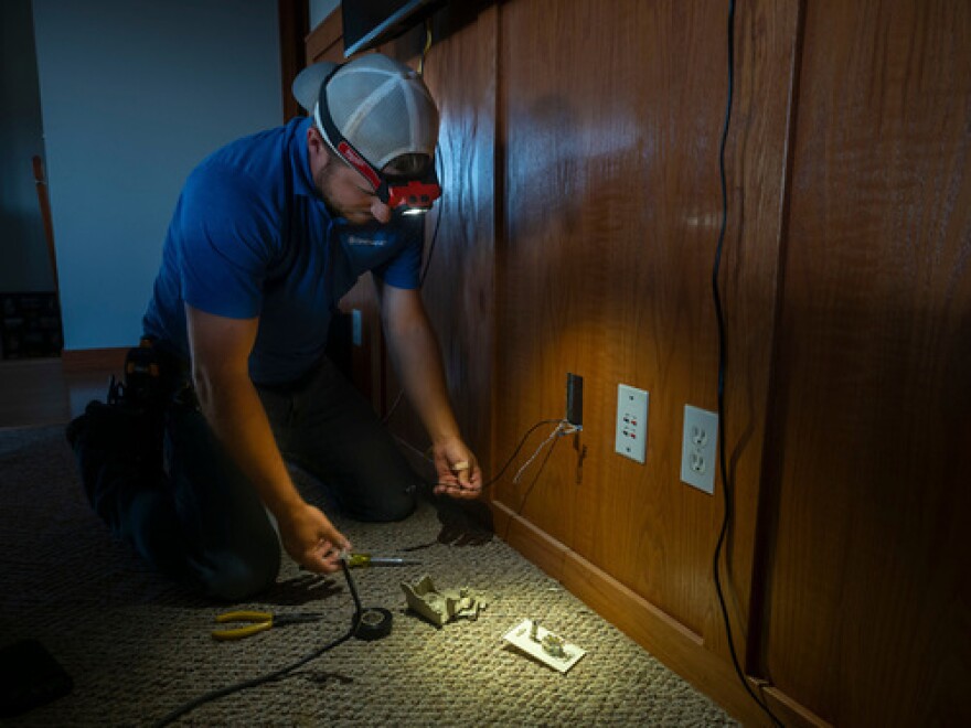 Oklahoma’s Broadband Governing Board approved 142 grants for broadband projects in January.