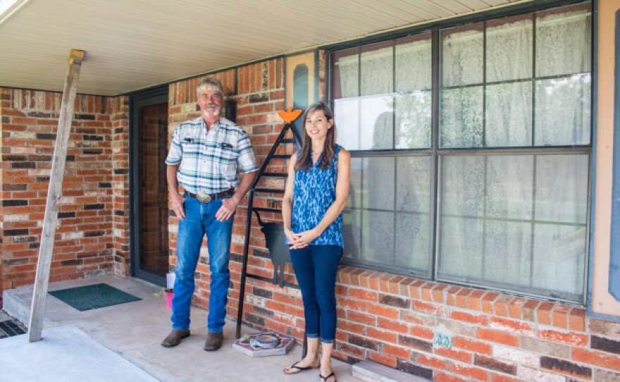 Dennis Von Tungeln and his daughter, Amanda Rosholt, at a family home near Calumet, Okla. Von Tungeln wrote a $500 check to a political committee backing a 'yes' vote on State Question 777.
