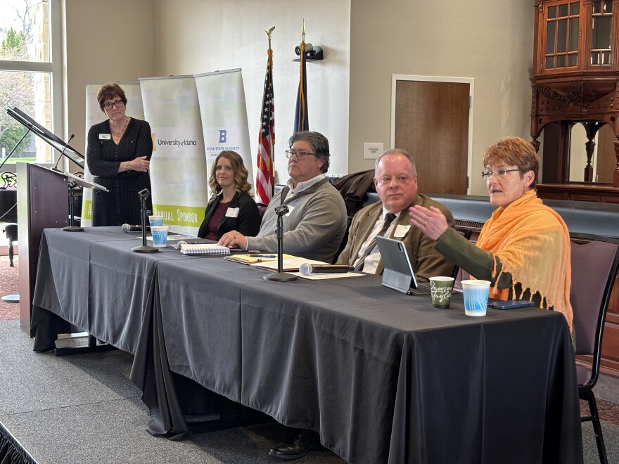 From L-R: Peg Dougherty, Hillarie Hagen, Randy Johnson, Brian Whitlock, Sen. Melissa Wintrow