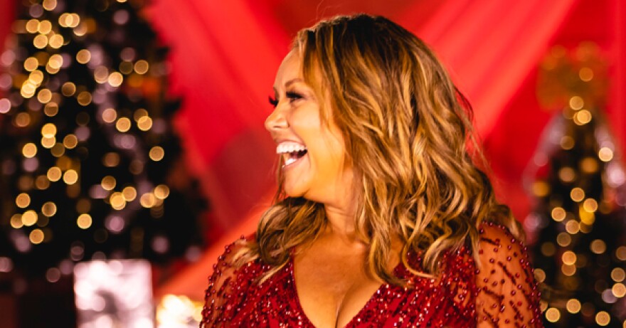 Ella Wishes You a Swinging Christmas