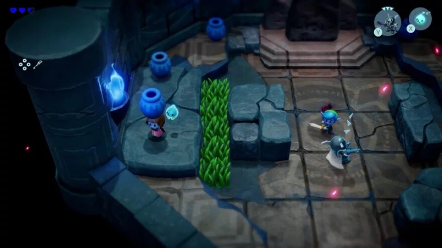 A malevolent boss version of Link fights Zelda's summoned Darknut while she prepares to bash him with pottery.