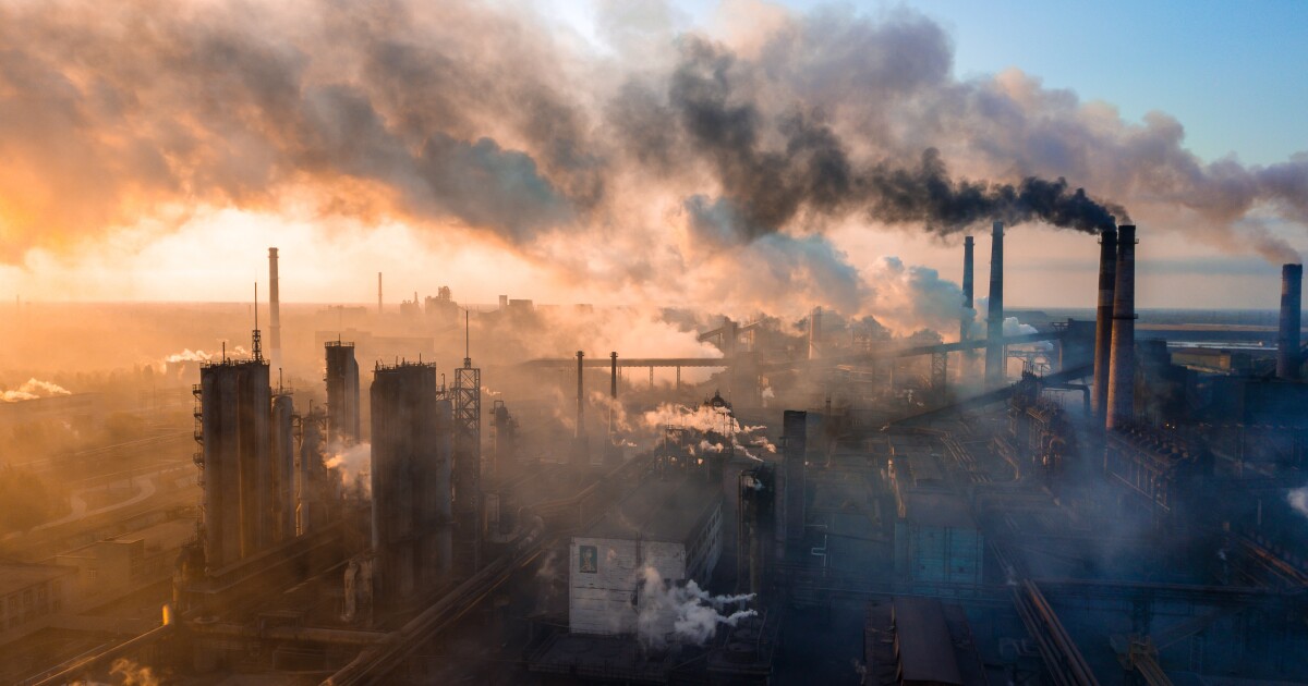Environmental groups put EGLE on notice over Detroit area smog