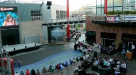 Hundreds turn out at the Kansas City Power and Light District to watch David Cook face David Archuleta in the America Idol final.
