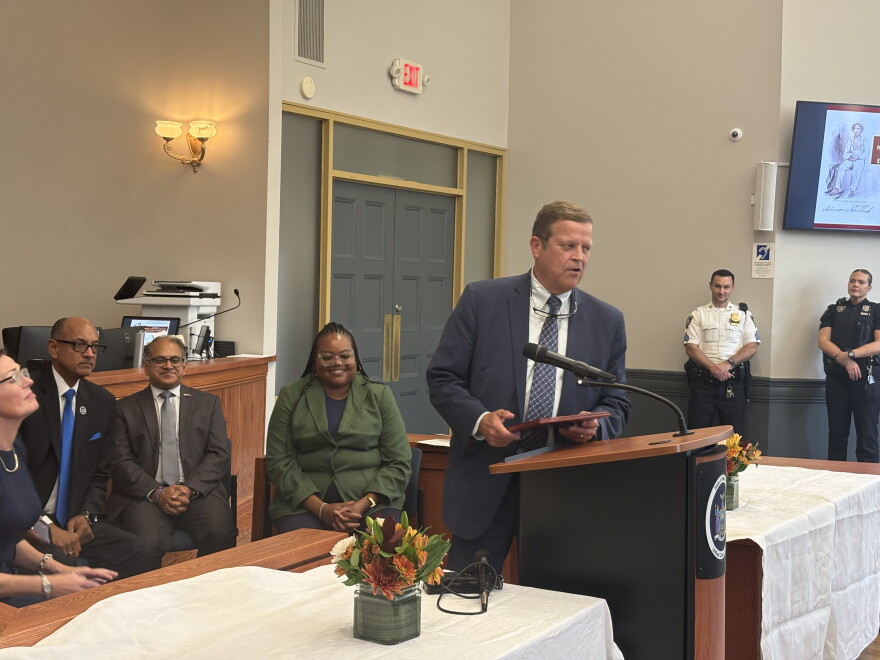 Richard Sise receiving the annual Henry B. Northup Award for Excellence in Enhancing Equal Justice in the Courts