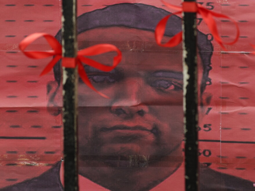 Philippines Pardons U.S. Marine In Killing Of Transgender Woman ...