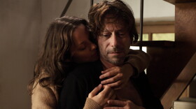 Carlotta (Marion Cotillard) suddenly returns, making the life of her old lover Ismael (Mathieu Amalric) a little more complicated in the process.