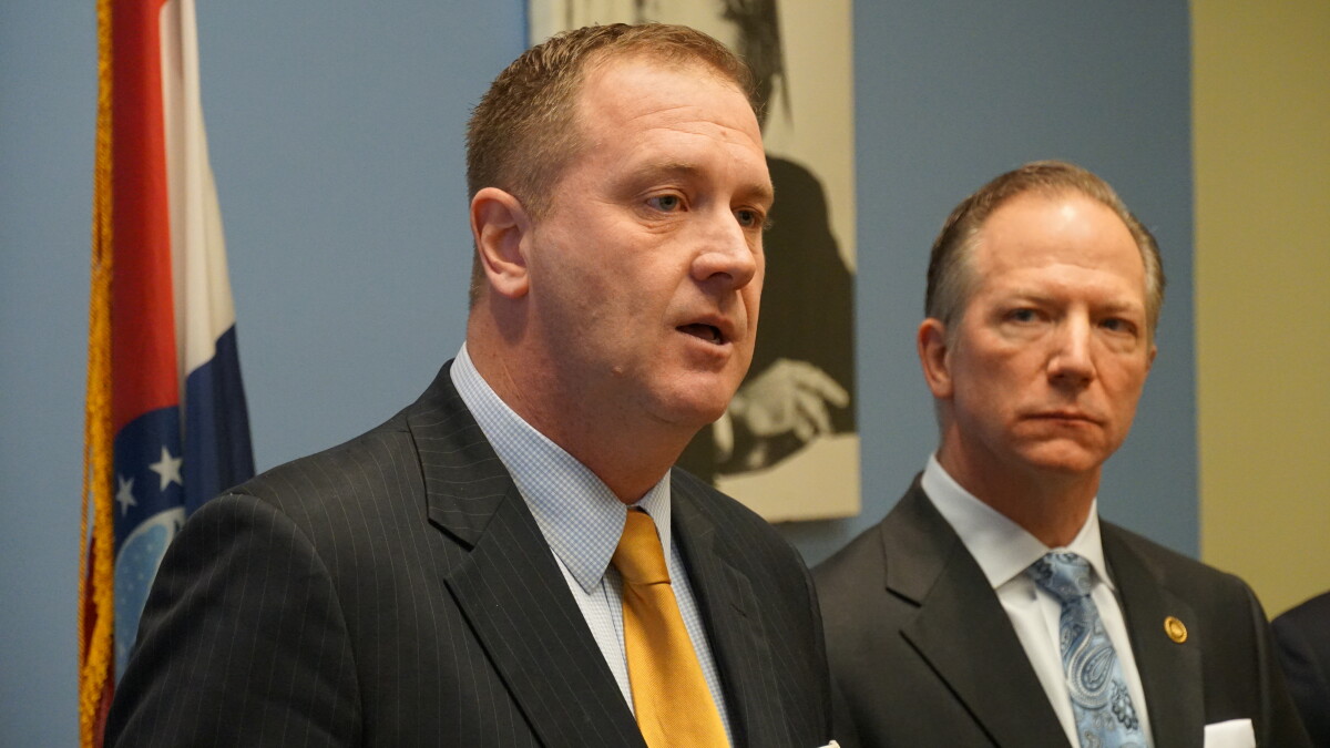 Judge rules Attorney General lacked authority to order Missouri schools to drop mask rules - Vimarsana News