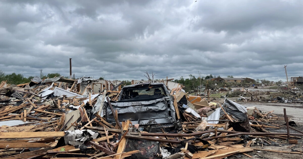 Deadly tornadoes in Oklahoma leave thousands without power, trail of ...
