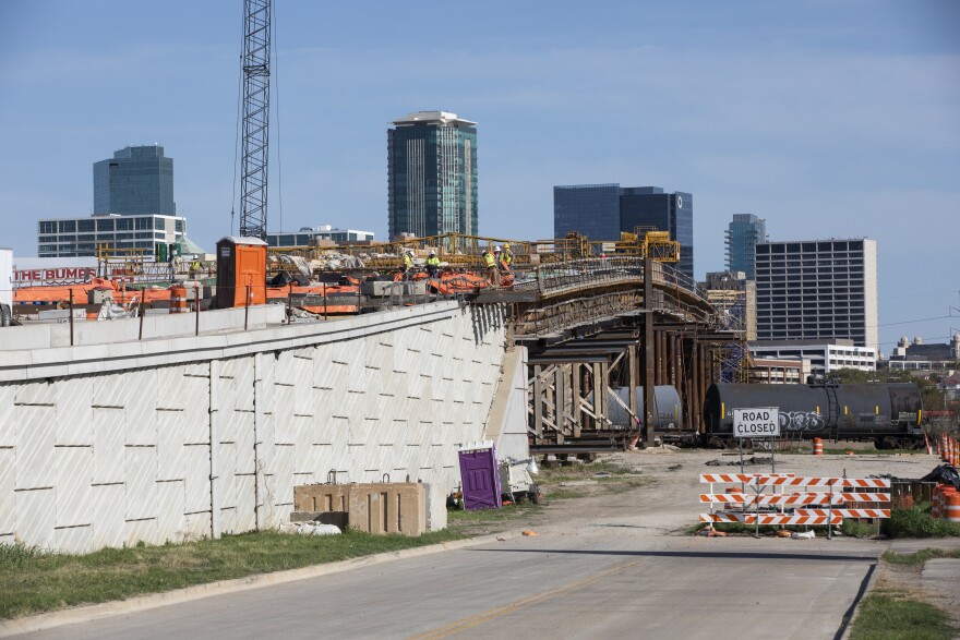 Construction of a bridge on North Herderson Street that is part of the Trinity River Vision Project. 3/31/21 Fort Worth Report Rodger Mallison