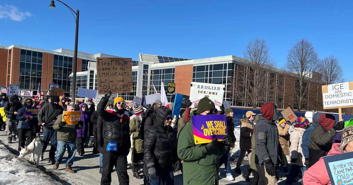 Hundreds of Pittsburghers protest ICE, call for an end to immigration raids