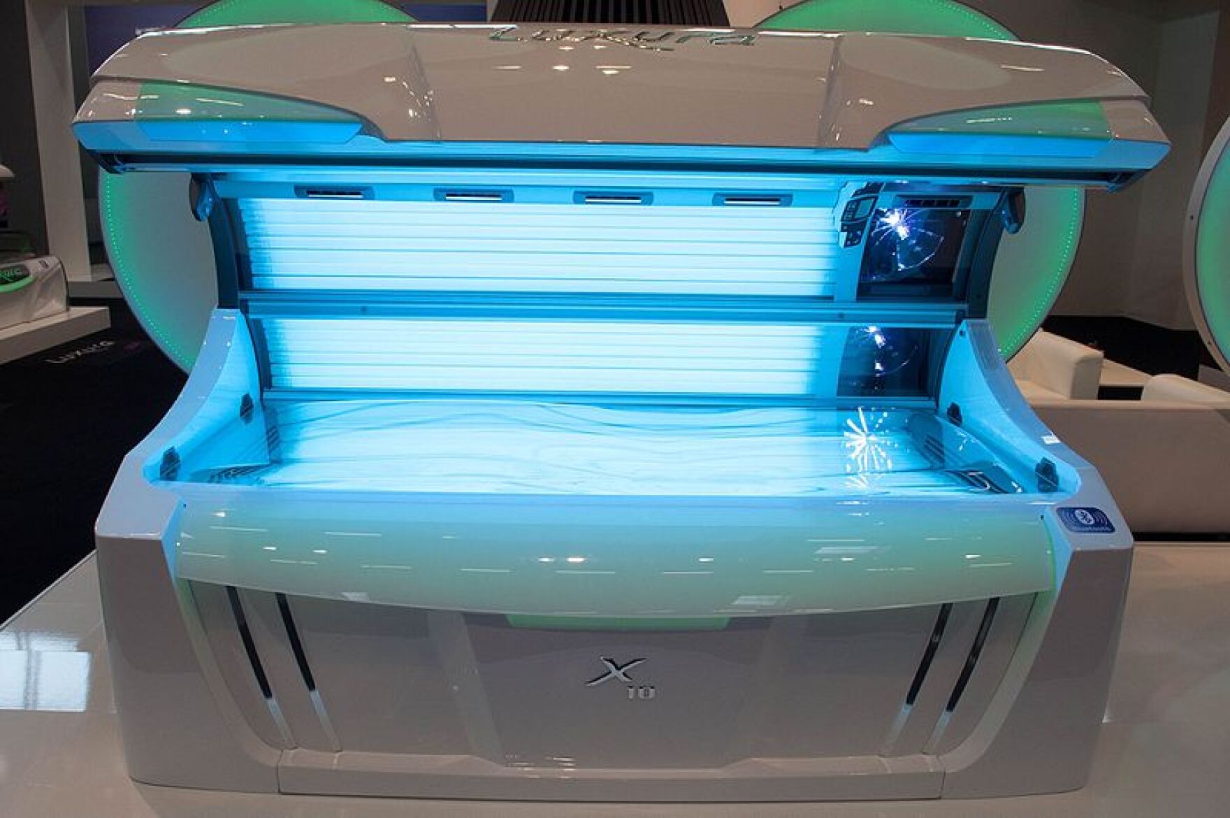 tanning bed