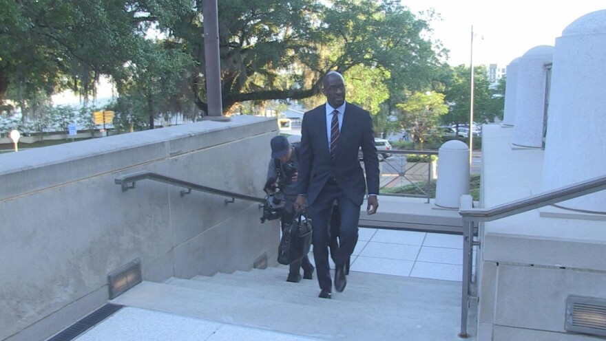 Former Democratic gubernatorial candidate Andrew Gillum enters the federal courthouse in Tallahassee on Monday. (Tom Urban/News Service of Florida)