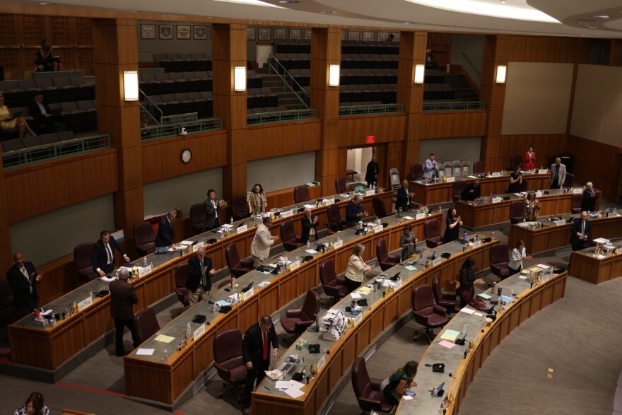New Mexico senators rise in applause at the adjournment of the Senate’s part of the special legislative session that wrapped Thursday. (Patrick Lohmann/Source NM)