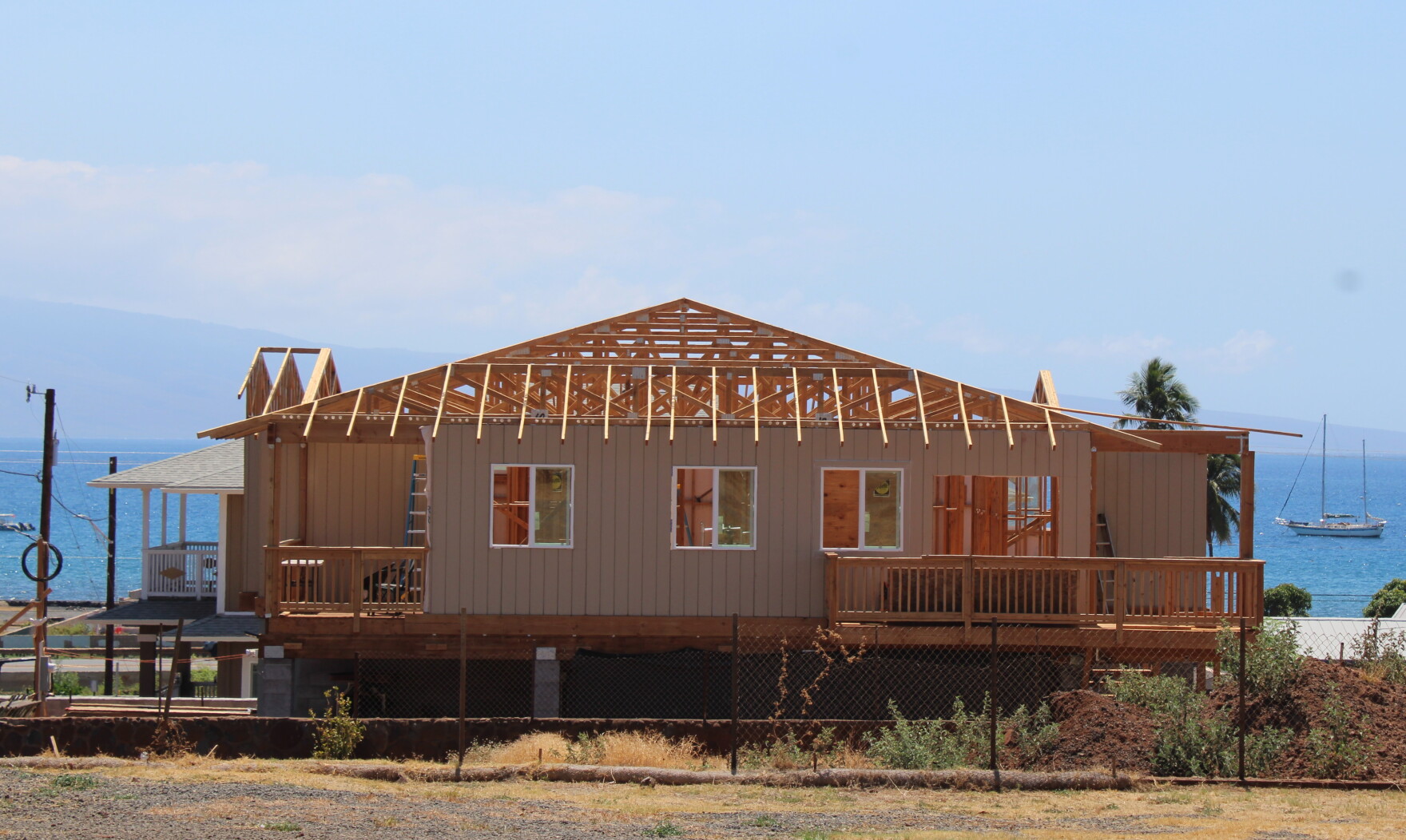 FEMA extends housing aid for Maui fire survivors until 2027 | Hawai'i ...