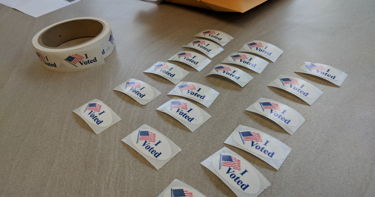 Eyfs Night Display Kansas Republicans Wonder Who Can Defend A U.S. Senate Seat They've ...