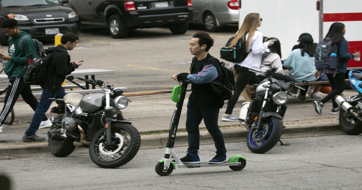 CDC Study Says Austin Scooter Riders Don't Wear Helmets, Ride Fast And