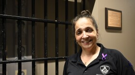 La sargento Adriana Molina lidera la unidad de salud conductual del departamento de la policía de Stamford, la cual se encarga de conectar a los residentes con recursos de salud mental.