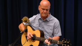 Parry Lamont performing live in WNIJ's Studio A