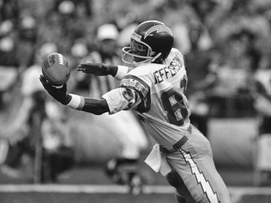 San Diego Chargers' John Jefferson reaches out for a pass in San Diego on Sunday, Jan. 11, 1981.