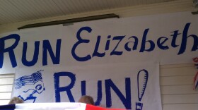 Elizabeth Warren's closed press tour