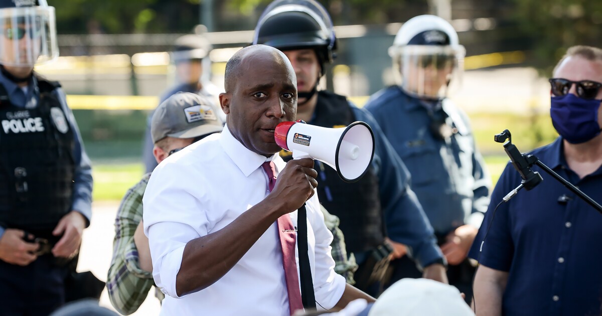 Kansas City mayor warns against supporting police funding amendment