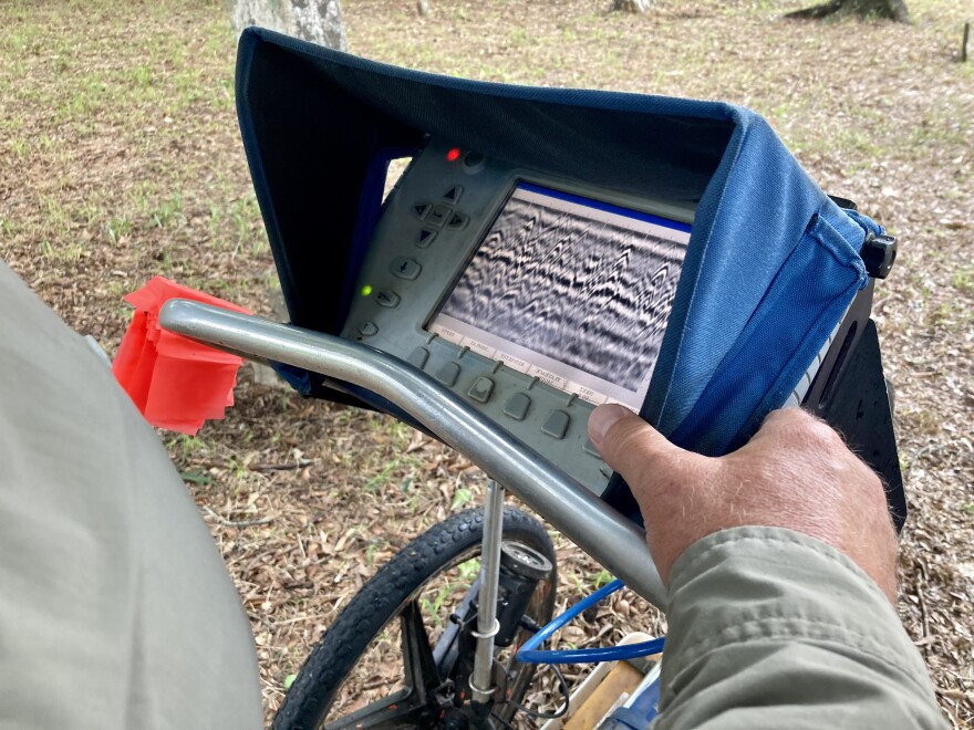 Strozier Ground penetrating radar GREAT reversed.jpg