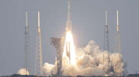 A United Launch Alliance Atlas V rocket with Boeing’s CST-100 Starliner spacecraft launches from Space Launch Complex 41, Thursday, May 19, 2022, at Cape Canaveral Space Force Station in Florida. Boeing’s Orbital Flight Test-2 (OFT-2) is Starliner’s second uncrewed flight test and will dock to the International Space Station as part of NASA's Commercial Crew Program. OFT-2 launched at 6:54 p.m. ET, and will serve as an end-to-end test of the system's capabilities. Photo: NASA/Joel Kowsky