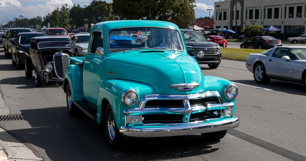Want to see antique cars? They're coming to a neighborhood near you