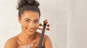 Violinist Amaryn Olmeda