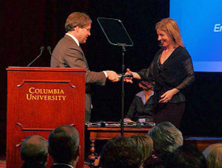 Emily Hanford accepts the duPont award on behalf of the North Carolina Public Radio team in 2006 for the Poverty Series