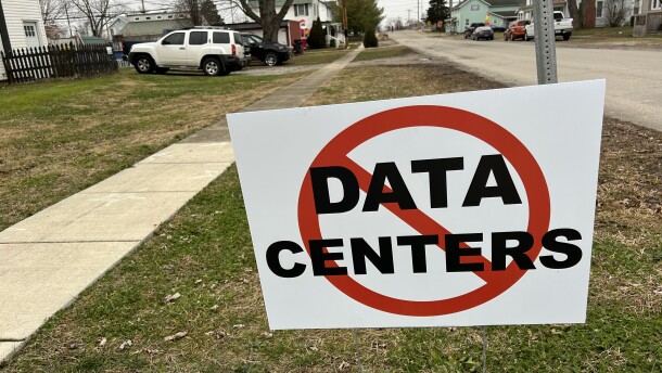 A sign opposing a data center in Pickaway County, Ohio sits in front of a house.