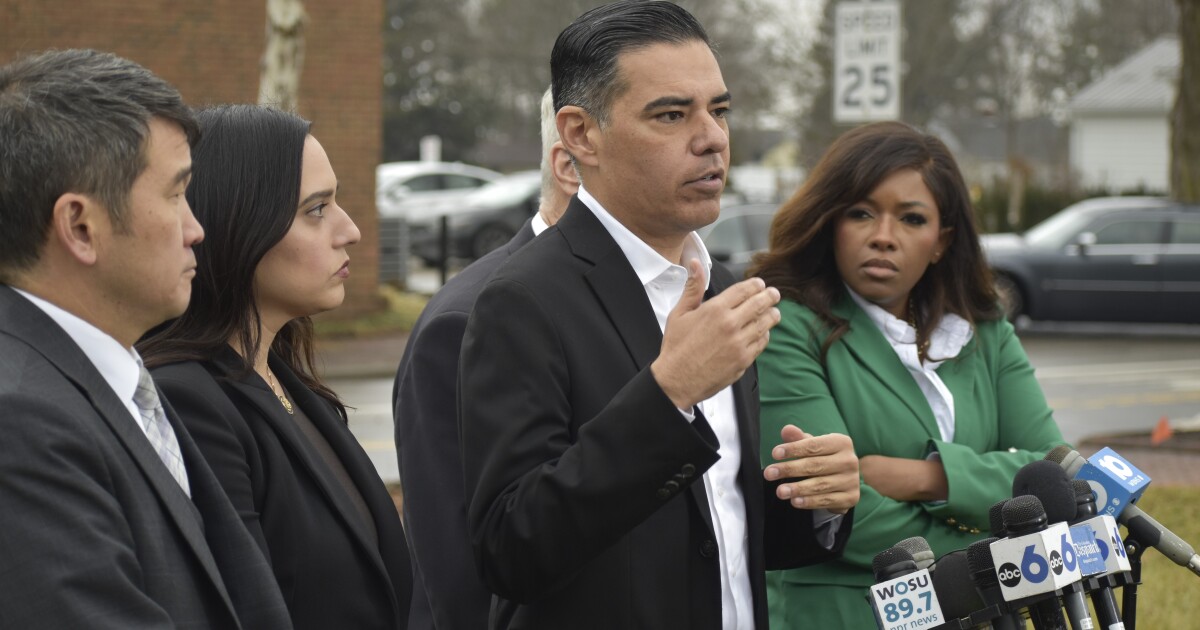 U.S. House Democrats say they don't believe Les Wexner's denials about ties to Jeffrey Epstein