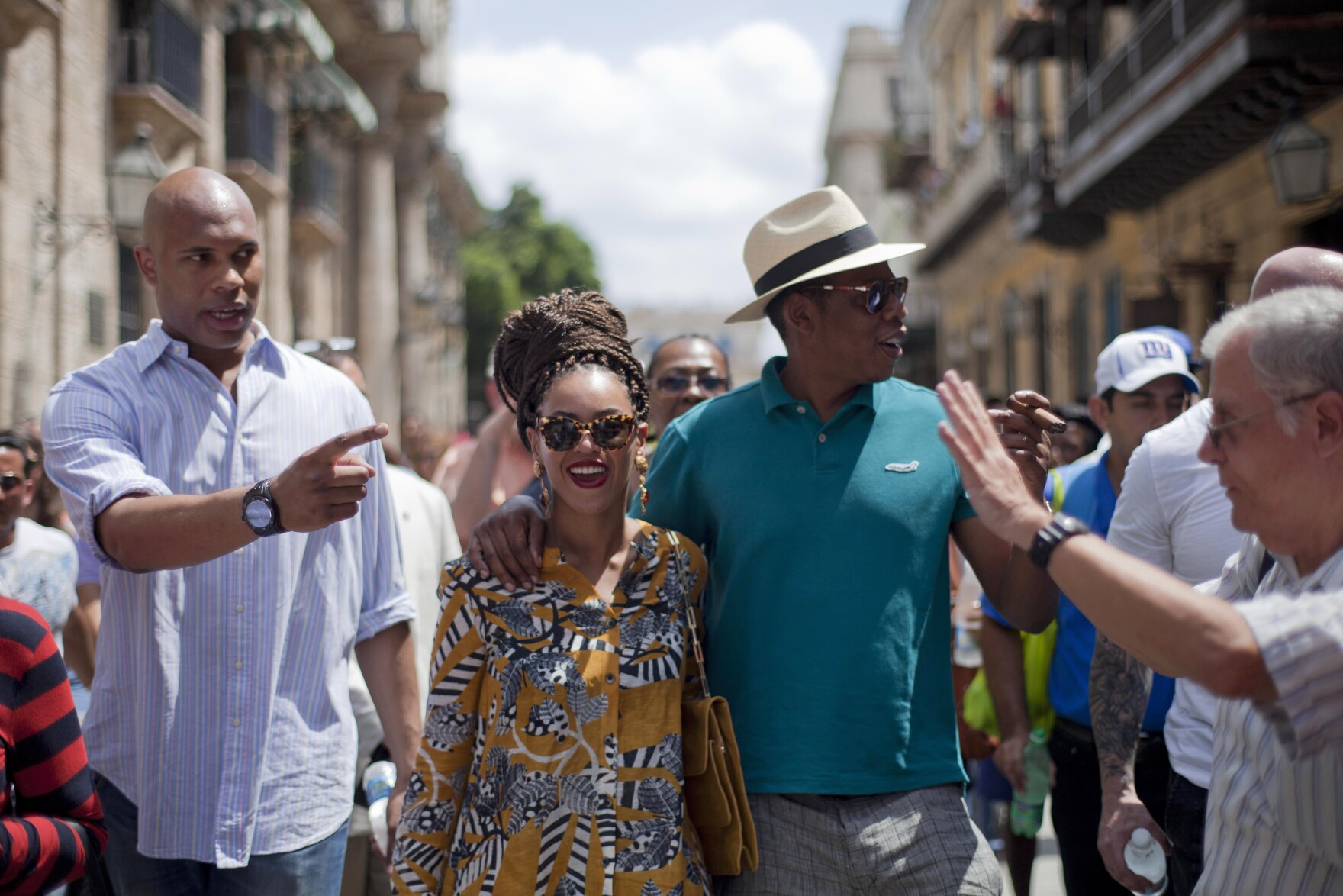 On Cuba Trip, Jay-Z Responds To Washington With Verse | WMOT