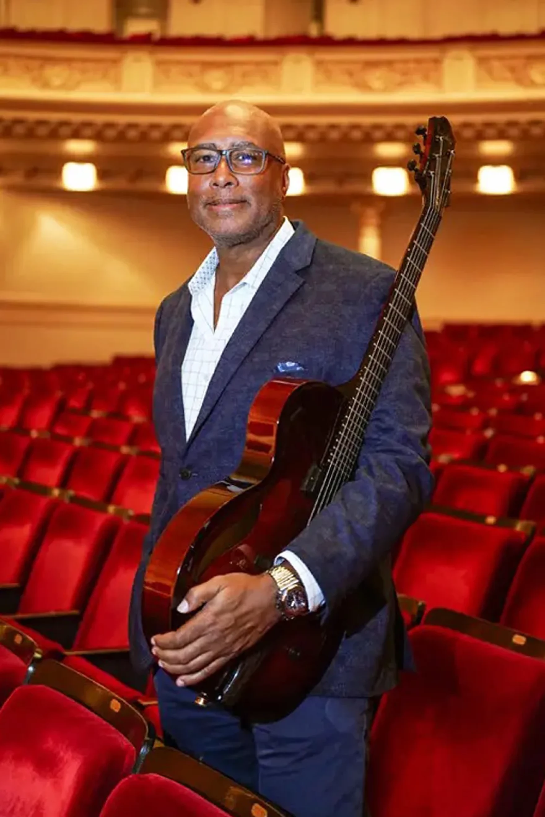 yankees-great-and-jazz-guitarist-bernie-williams-and-violinist-katia