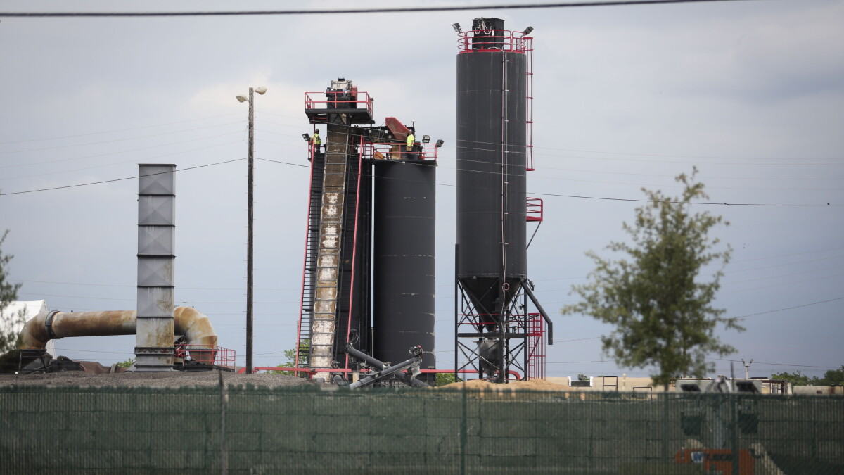 Texas asphalt plants operate with limited oversight — and communities struggle with pollution - Vimarsana News