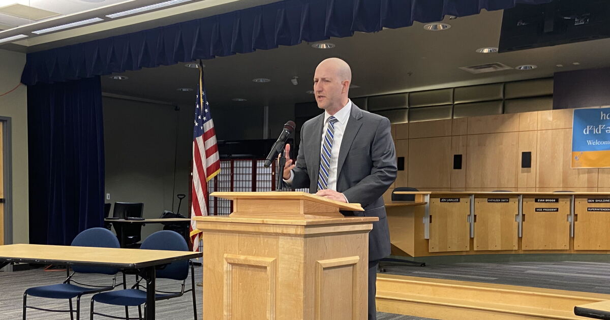 ‘We’re broke.’ Seattle schools superintendent pleads with teachers union for school to start on time