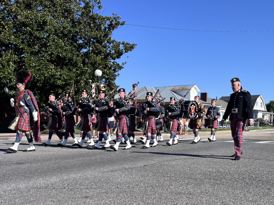 The Virginia Military Institute Pipe Band led the parade down Magnolia Avenue.