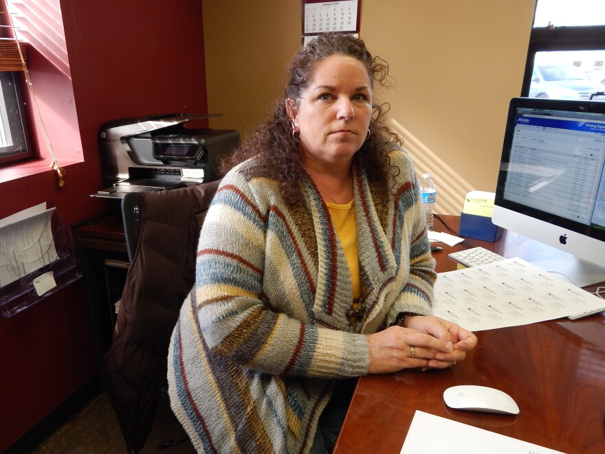 Former GM employee Kate Geiger says making cars is in her genes, and when she heard about the new glass factory, "I think inside I secretly did a little happy dance."