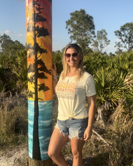 A group of amateur and professional artists has been hard at work painting many of Pine Island’s power poles. The project is being run by the Greater Pine Island Chamber of Commerce with approval from LCEC.