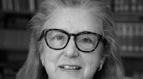 Nana Lampton