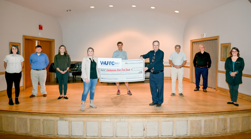 Staffers from WUTC and the Chattanooga Area Food Bank