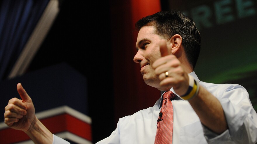 An early win for Wisconsin Gov. Scott Walker in Iowa could propel him far in the 2016 GOP presidential primaries.