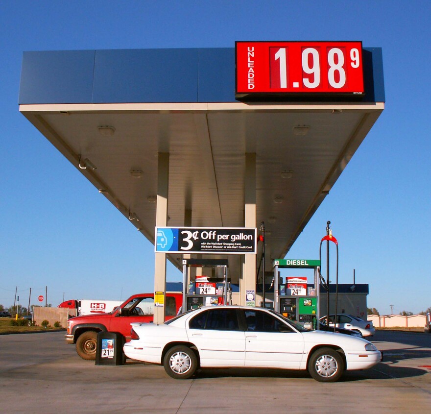 Michigan gas prices fall below $2 a gallon in time for the Thanksgiving holiday weekend.