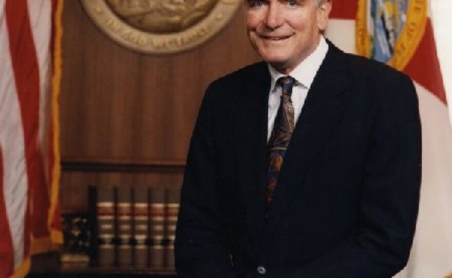pt00845_chiles_gov_portrait_1.jpg