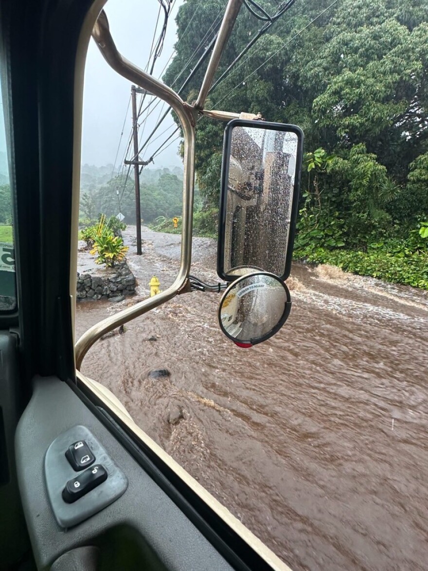Storm waters from Hurricane Lala flood Highway 11 in Waiʻōhinu on Hawaiʻi Island.