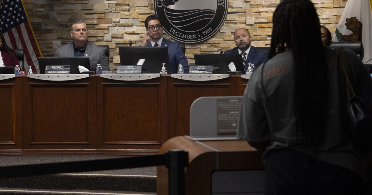 Moreno Valley officials discussing the mall closure.