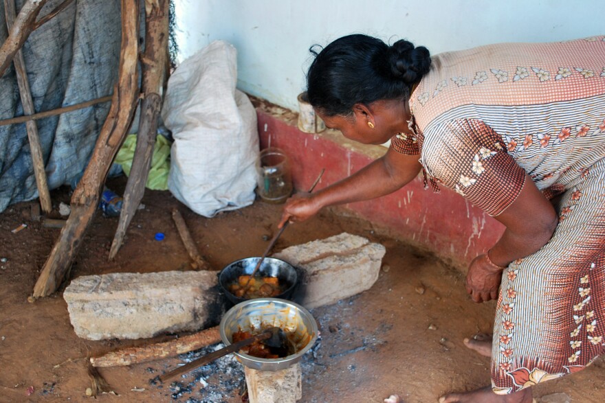 Like many other women, Malathy often sold vadais or deep-fried lentil fritters to feed her family during the war.